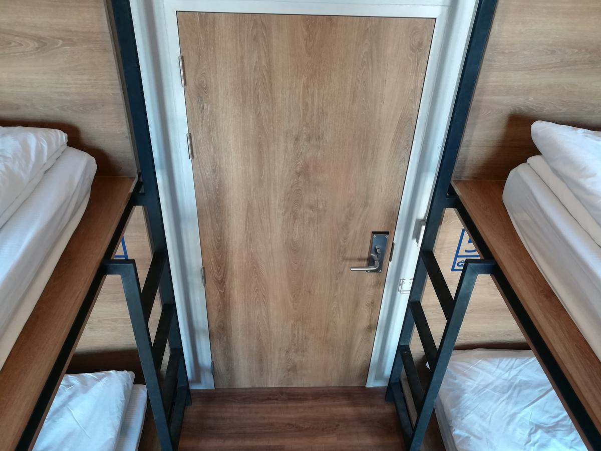 Natee Hostel Бангкок Экстерьер фото